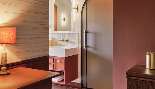 Superior Suite, 1 King Bed, Garden View