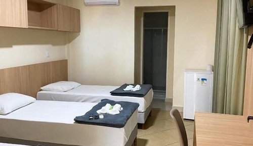 Triple Room, 3 Twin Beds, City View