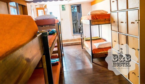 Economy Shared Dormitory, Mixed Dorm, Private Bathroom (12 people)