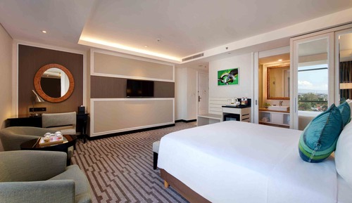 Grand Deluxe Room