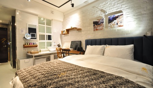 Basic Double Room