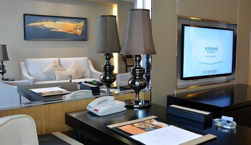 Suite, 1 King Bed, Non Smoking