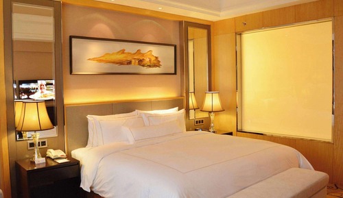 Superior Room, 1 King Bed, Accessible