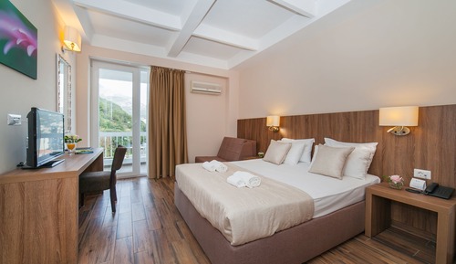 Superior Double Room, 1 Double Bed with Sofa bed, Balcony, Sea View