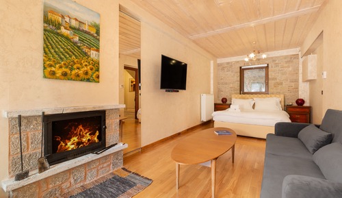 Junior Chalet (Athina)