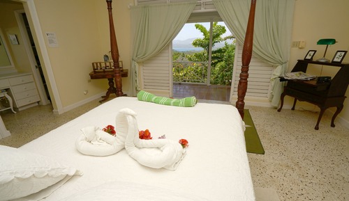 Superior Double or Twin Room, Multiple Beds, Balcony, Mountain View (Hummingbird)