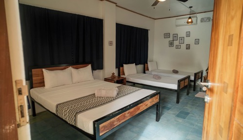 FAMILY ROOM WITH AIRCON