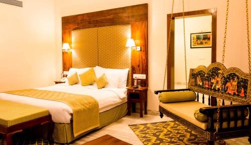 Deluxe Room King Bed