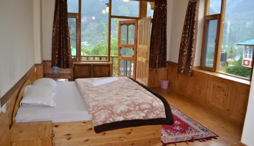 Deluxe Room with Balcony