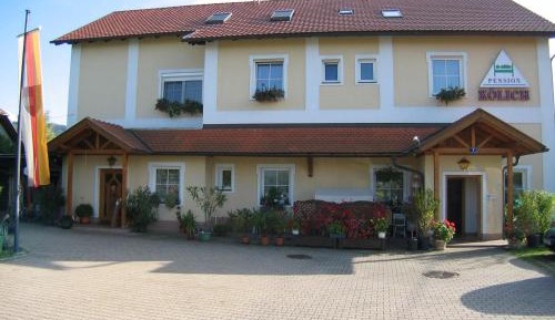 Small Single Room with Balcony