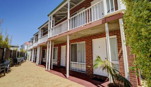 Standard Self Contained Room 