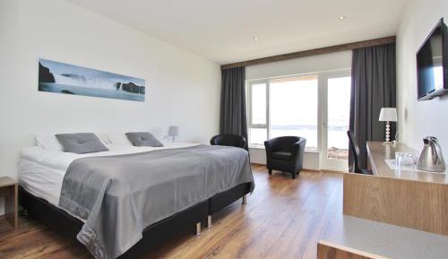 Deluxe Twin Room with Mountain View