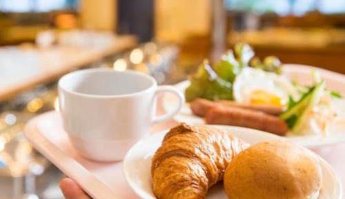 Family Room Selected at Check-in with Lake View(Buffet Dinner & Breakfast Included)