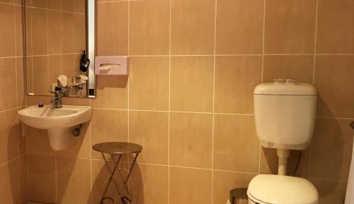 Queen Studio - Disability Access