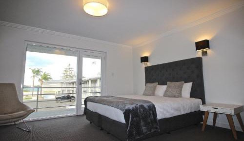 King Spa Suite