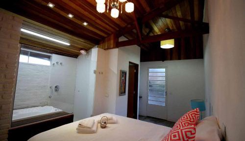 Queen Suite with Spa Bath