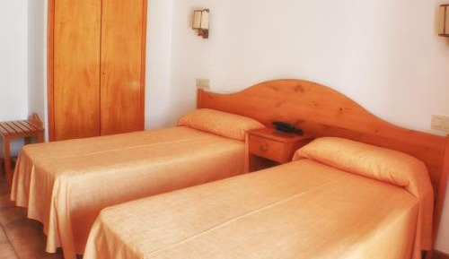 Twin Room with Side Sea View