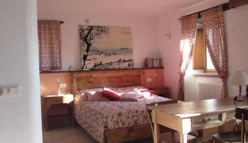 Quadruple Room with Private Bathroom