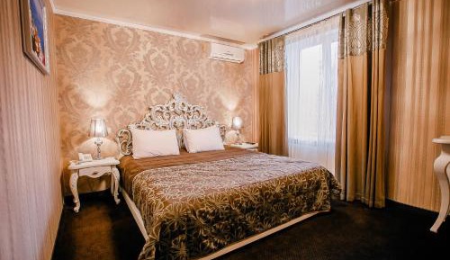 Suite with King Size Bed