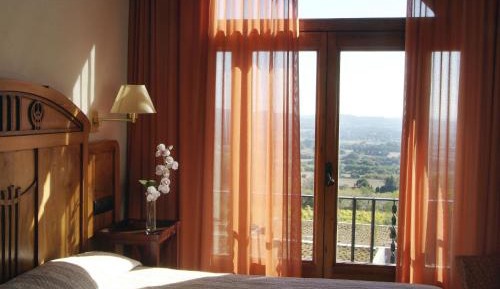 Classic Double Room with Pool View 