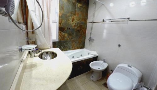 One-Bedroom Apartment with Balcony