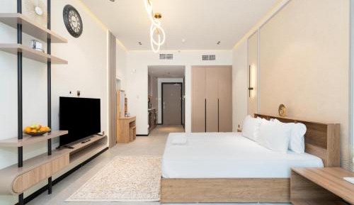 Studio Apartment with Balcony