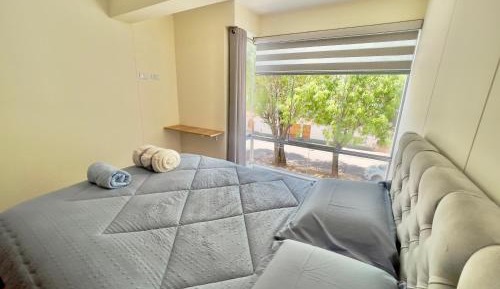 One-Bedroom Deluxe Apartment