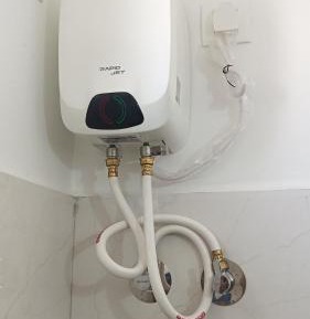 Deluxe One-Bedroom Apartment