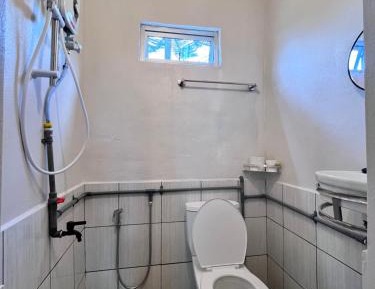 Standard Twin Room with Mountain View