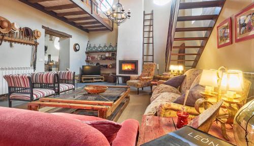 Three-Bedroom Superior Apartment