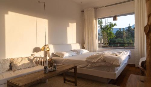 King Room with Mountain View