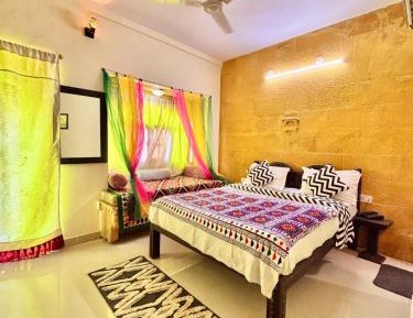 Deluxe Double Room (2 Adults + 1 Child)