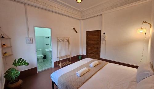 Double Room with Private Bathroom
