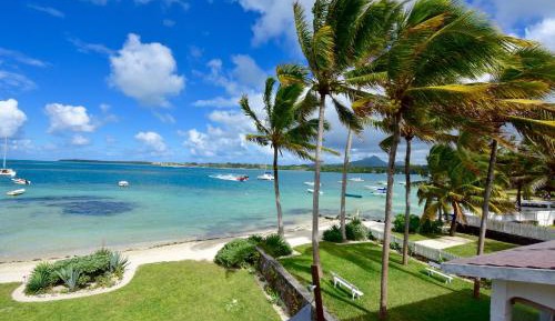 Apartment with Sea View - First Floor