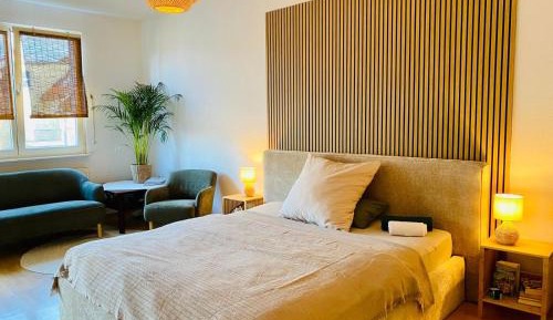 Studio Apartment with Balcony