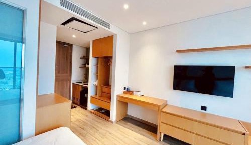 King Studio with Sofa Bed