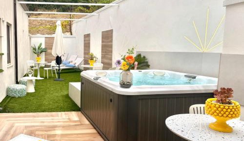 Queen Room with Spa Bath