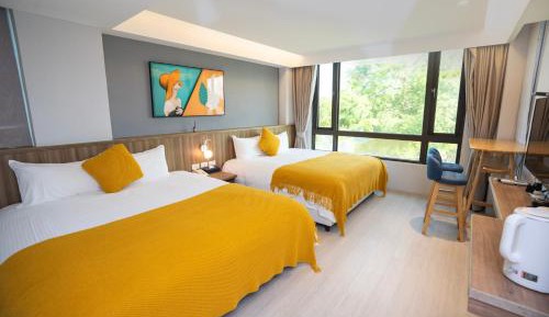Double or Twin Room with Garden View