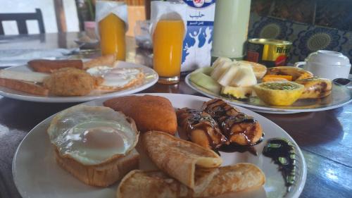 Triple Room with Private Bathroom