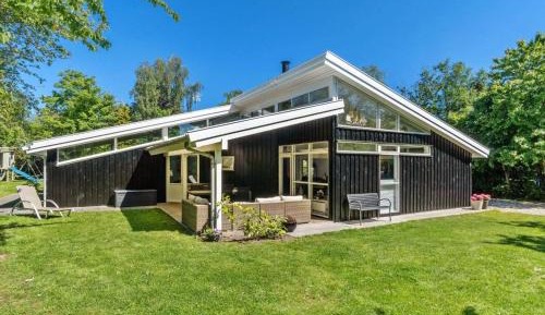 Four-Bedroom Vacation Home