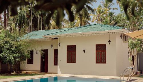 Single Room with Pool View