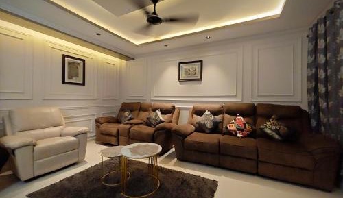 Three-Bedroom Premium Apartment with Balcony