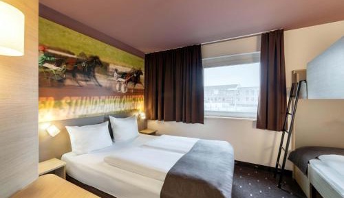 Family Room (3 Adults + 1 Child) - Non Smoking