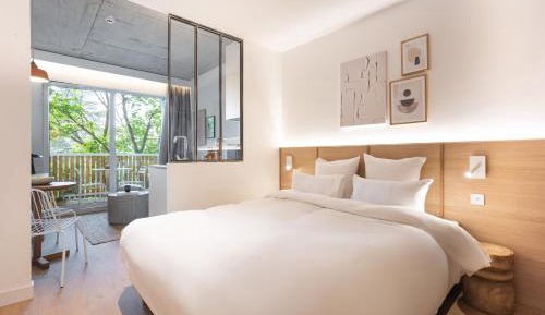 Suite with Balcony