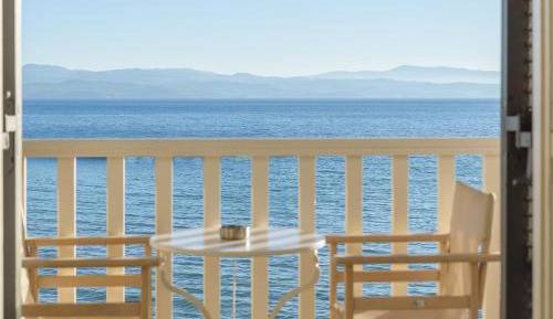 Studio Apartment with Sea View