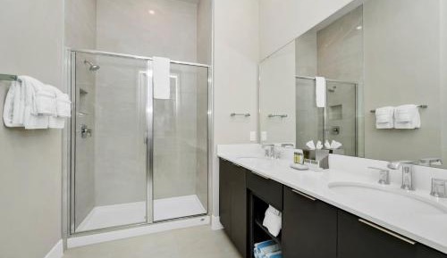 Five-Bedroom Apartment