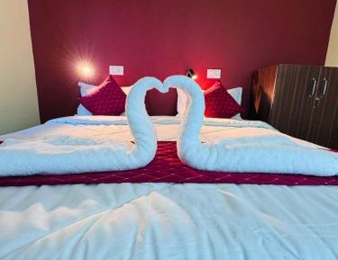 Single Room with Pool View