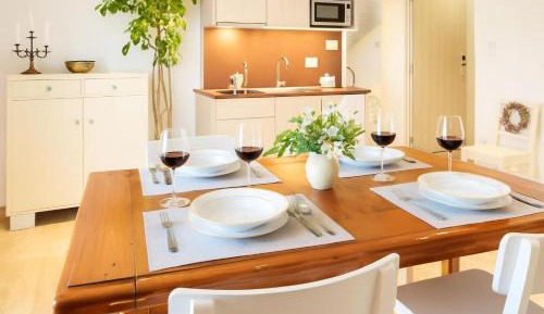 Two Bedroom Apartment with Shared Terrace