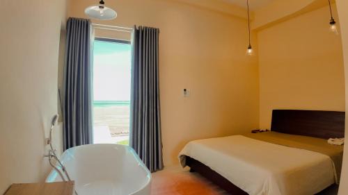 Deluxe Double Room with Sea View