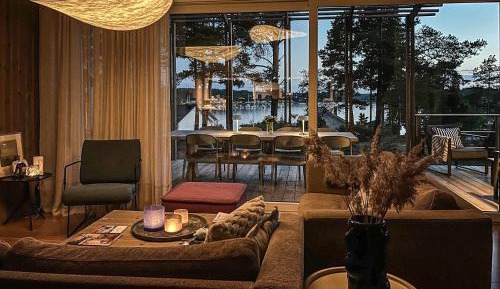 Three-Bedroom Holiday Home 